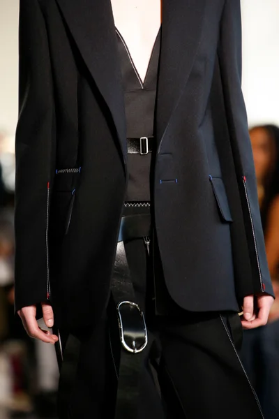 Look 3